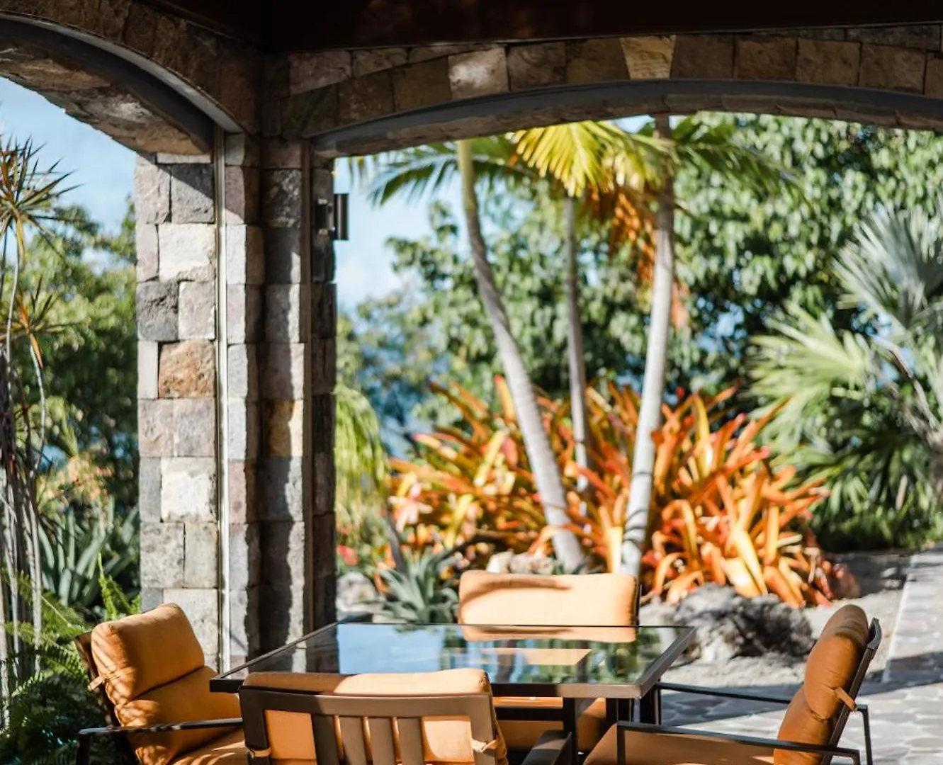 Beautiful 3 Story 8,000 Sq Ft Oceanside Mansion Villa Nevis