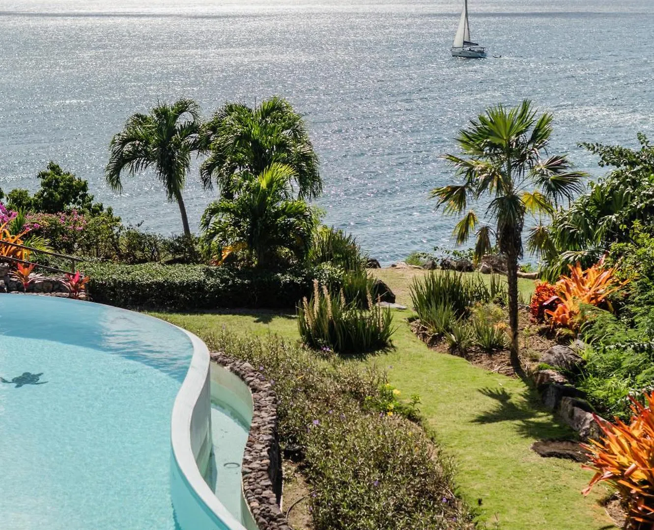 Beautiful 3 Story 8,000 Sq Ft Oceanside Mansion Villa Nevis